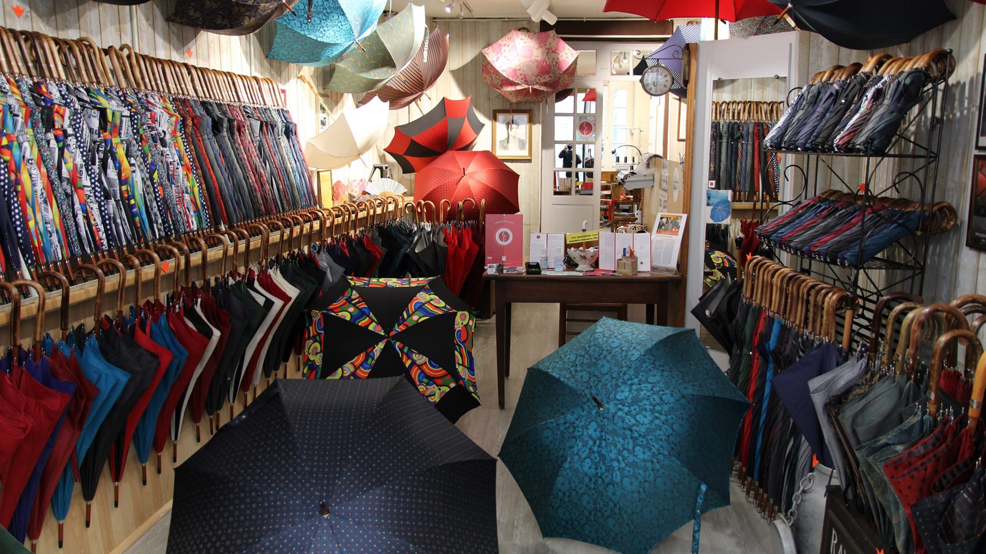 The Francois umbrella factory French manufacture since 1882